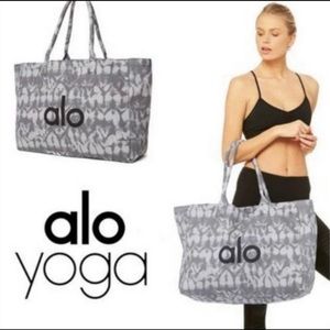 NWT ALO TOTE